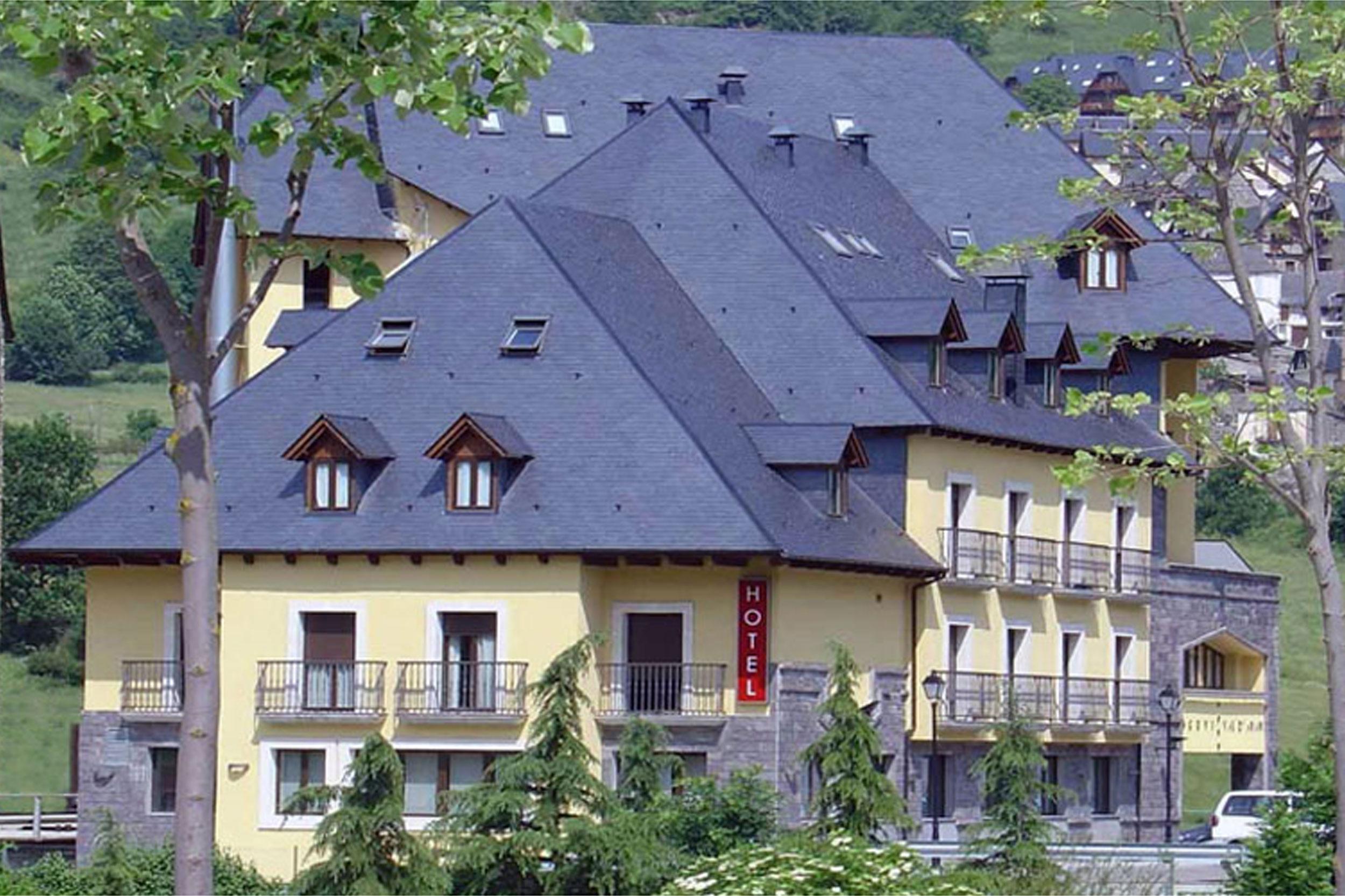Hotel Spa Acevi Val D'Aran Vielha Exterior photo