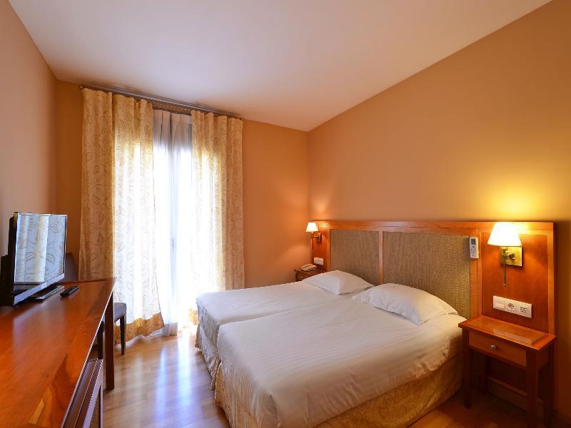 Hotel Spa Acevi Val D'Aran Vielha Exterior photo